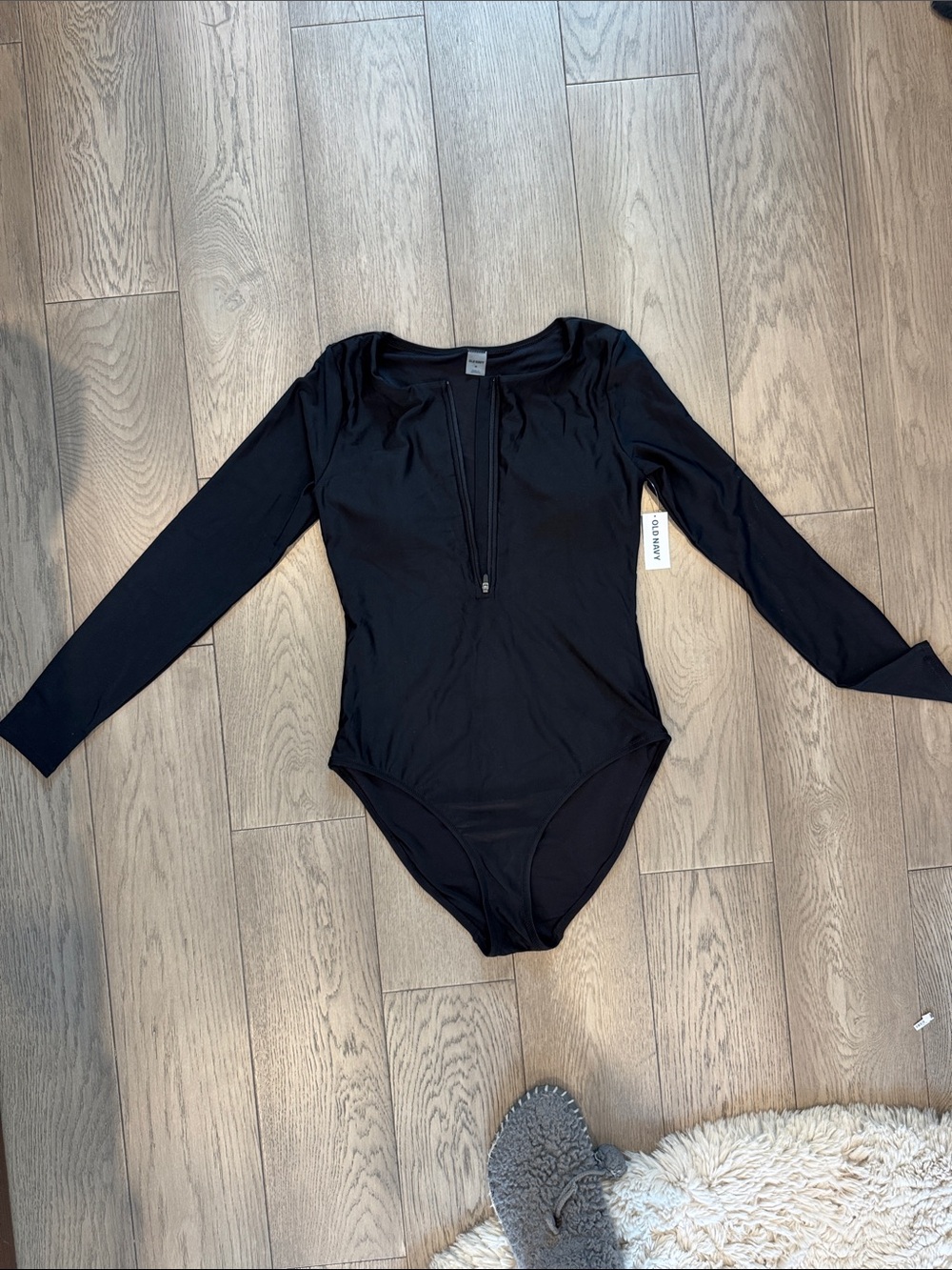 Black Long-Sleeve One-Piece Swimsuit/UV Suit